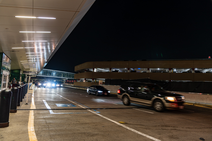 Seamless terminal experience: Toronto Airport Limousine to downtown Toronto