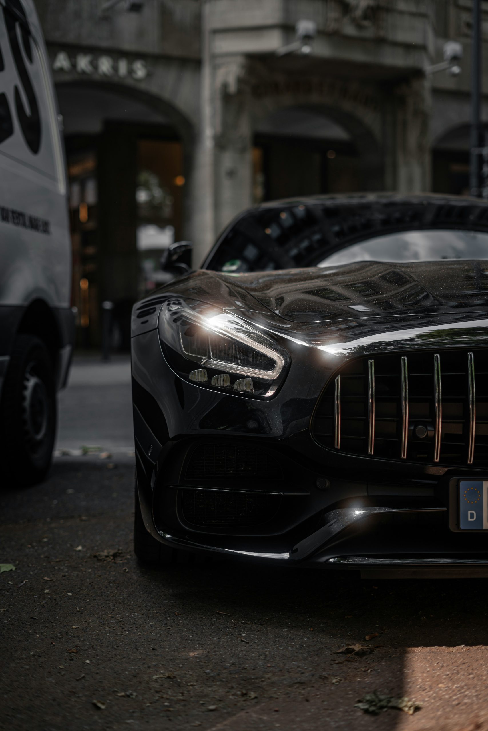 Efficient and punctual: Luxury Black Car Service